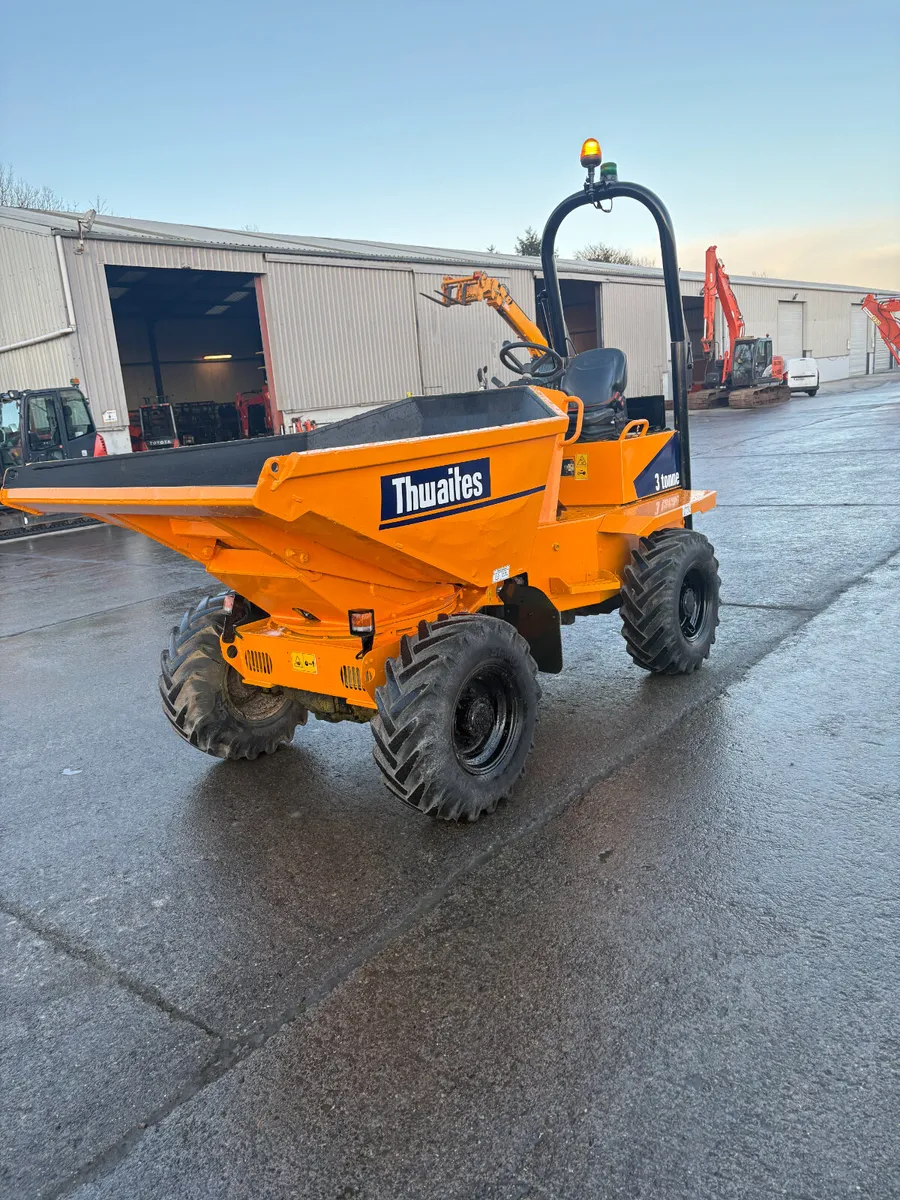 Thwaites 3 ton swivel - Image 1
