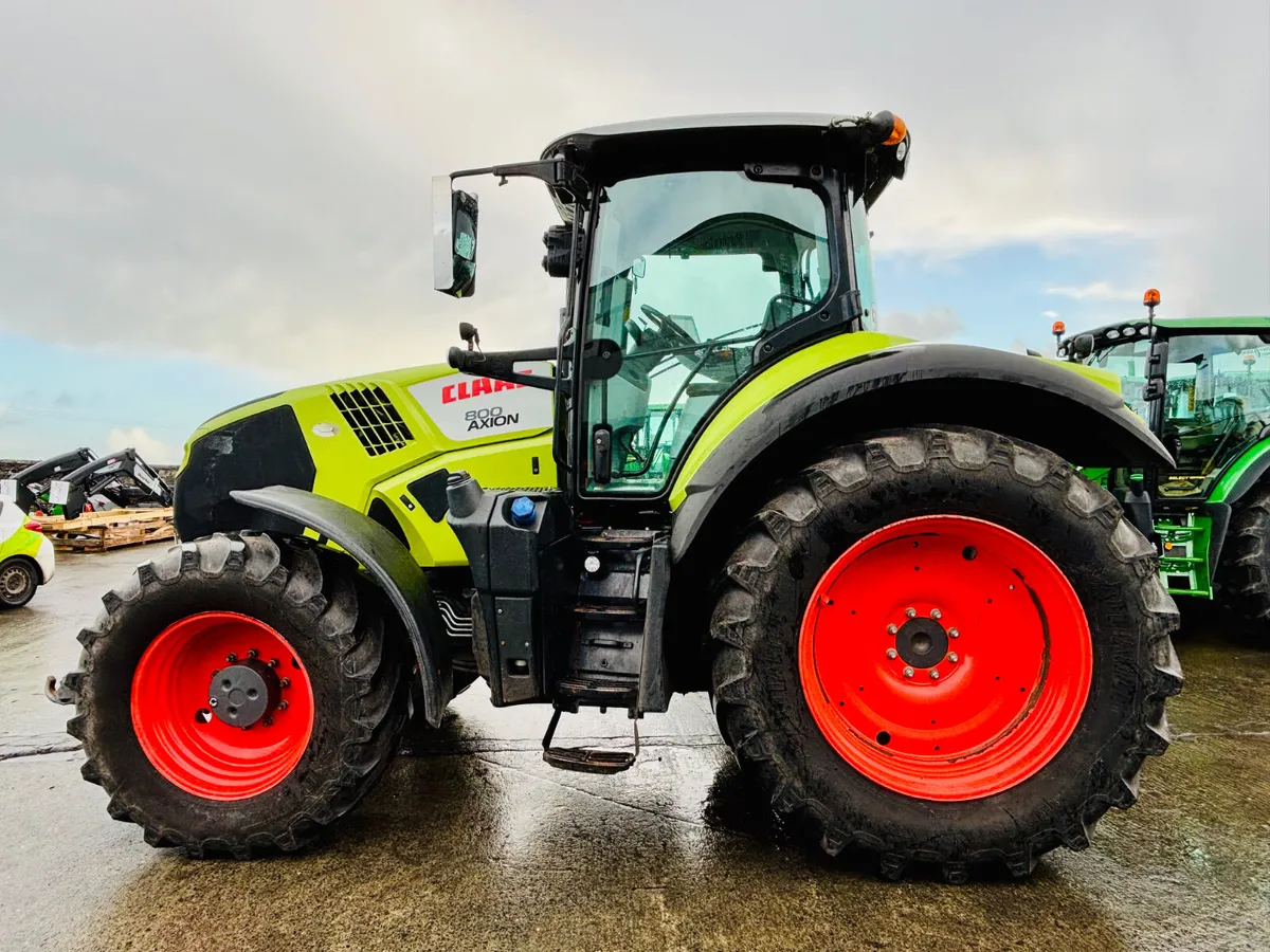 Claas Axion 800 - Image 1