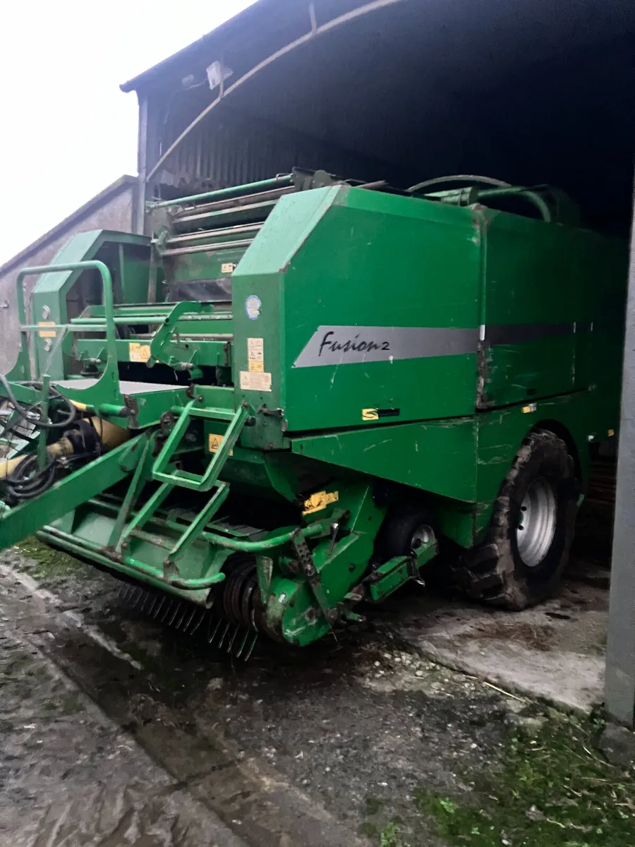 MCHALE FUSION 2 - Image 2