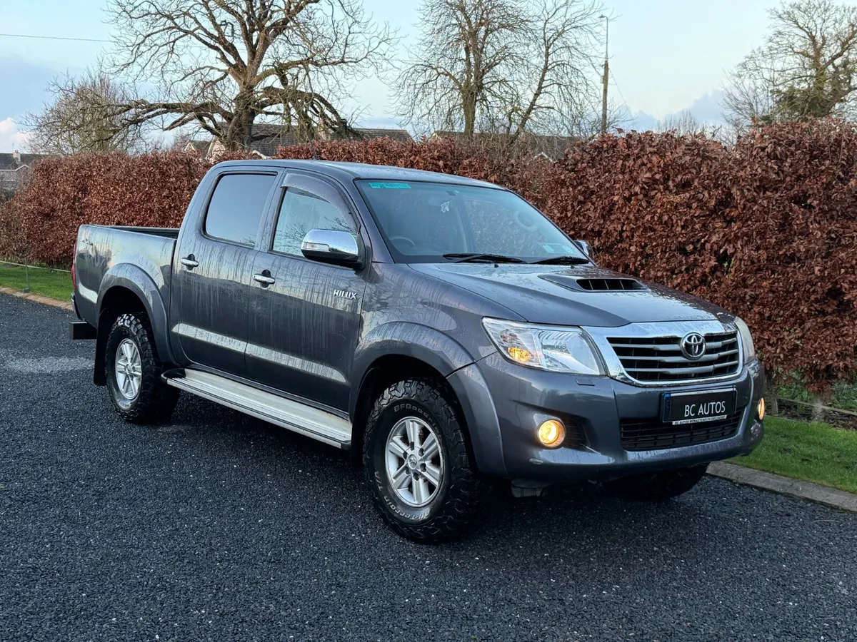 DEPOSIT TAKEN..14 Toyota Hilux 3.0 SR5 Low Mileage - Image 1