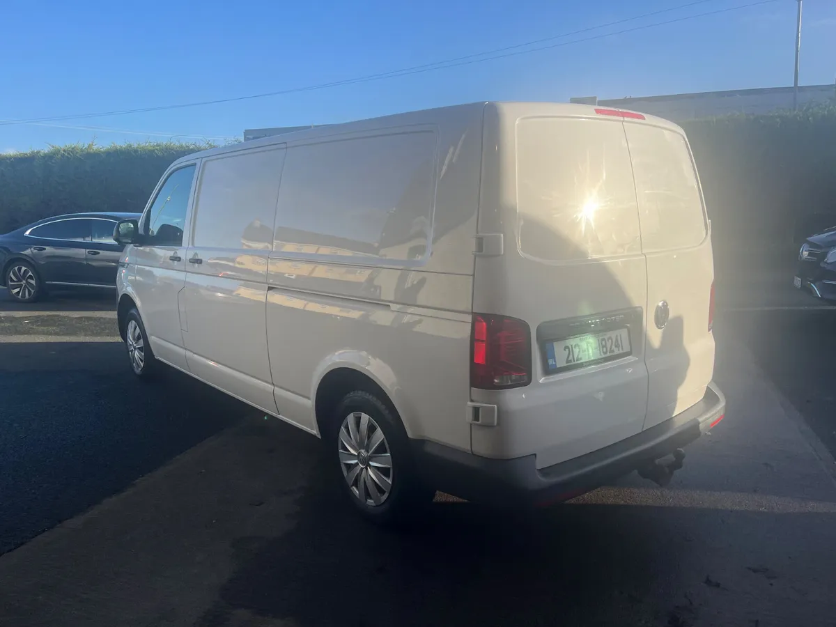 Volkswagen Transporter 2021 - Image 4