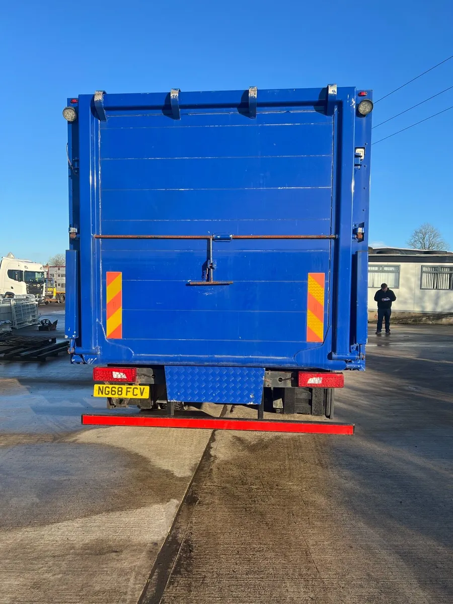 Cattle truck - Image 3