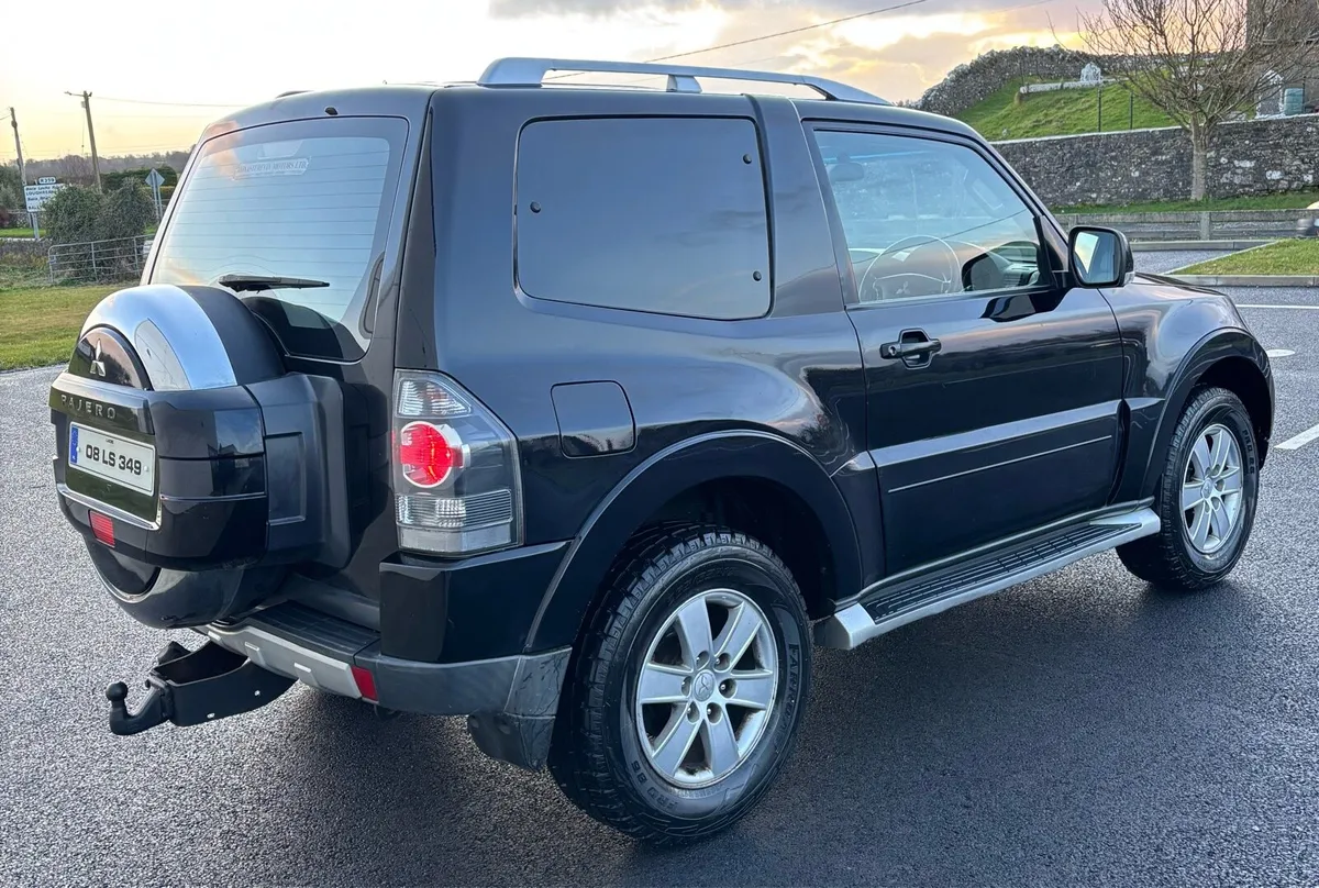 Mitsubishi Pajero 2008 SWB - Image 4