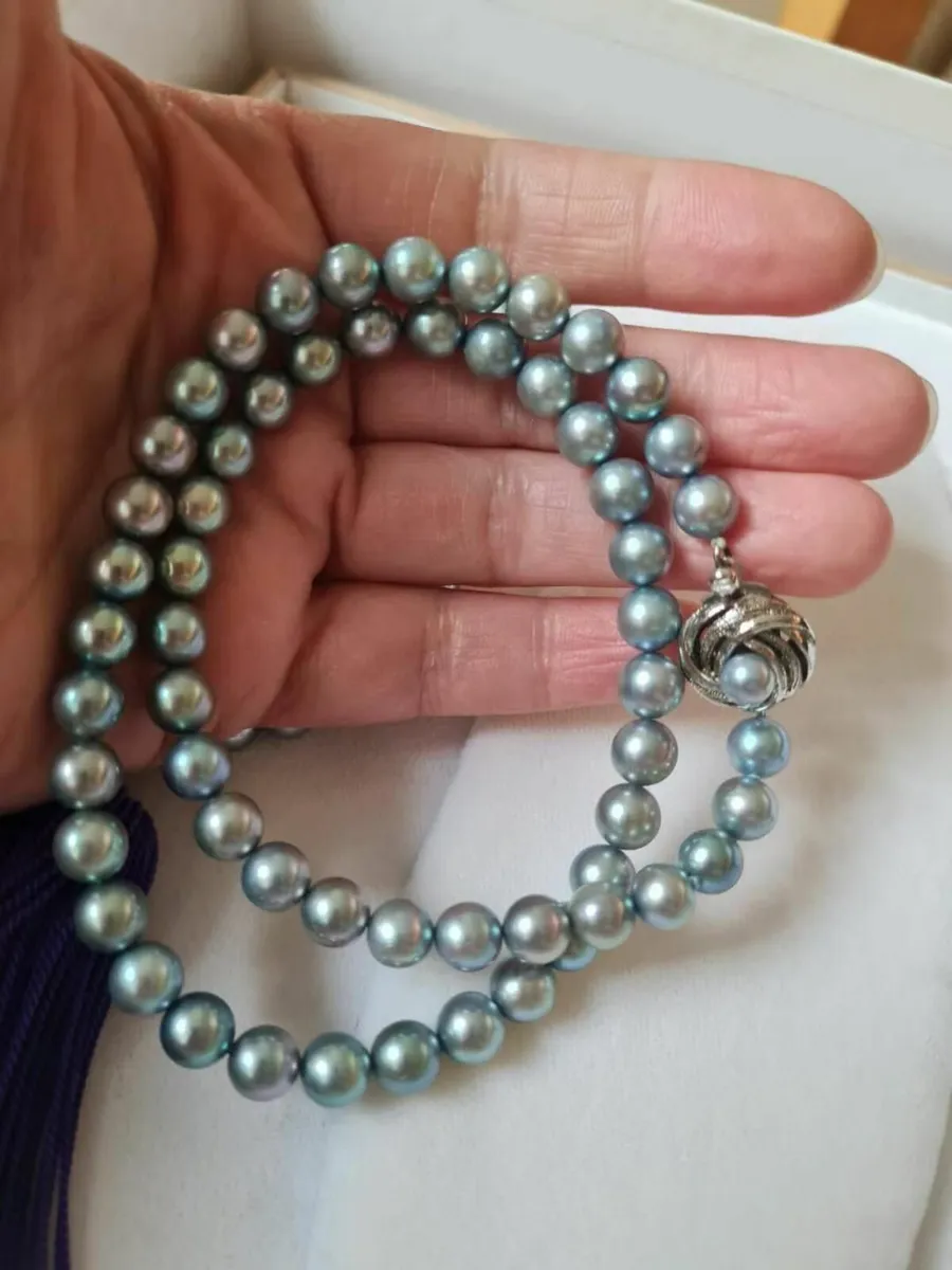 Genuine Japanese Akoya Pearl Necklace & Praying - Image 4