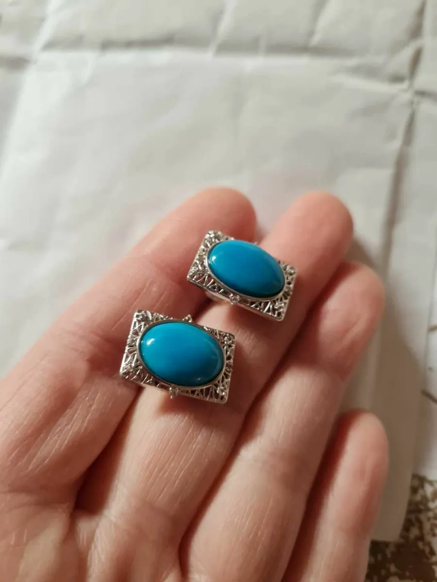 9k White Gold Natural Turquoise Pendant &Earrings - Image 2