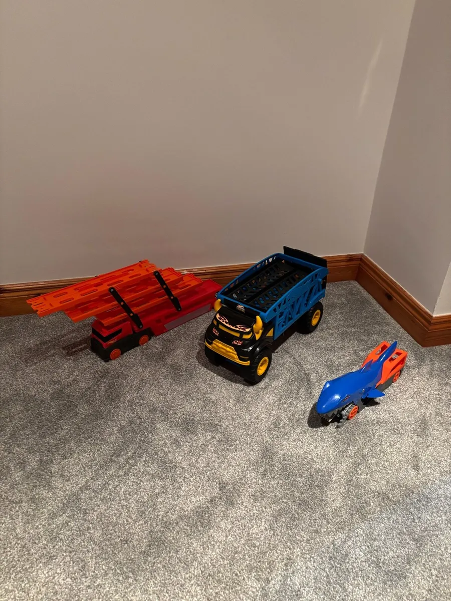 Hot Wheels - Image 2