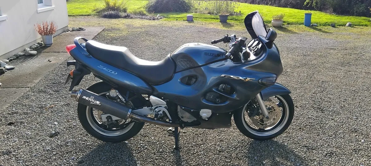SUZUKI GSX 750 F SPORT TOURER - Image 2