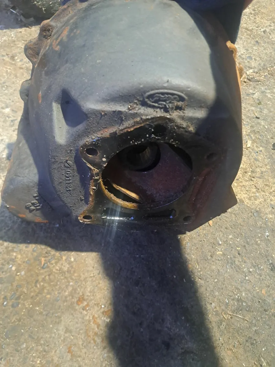 Ford Escort 1975 - Image 2