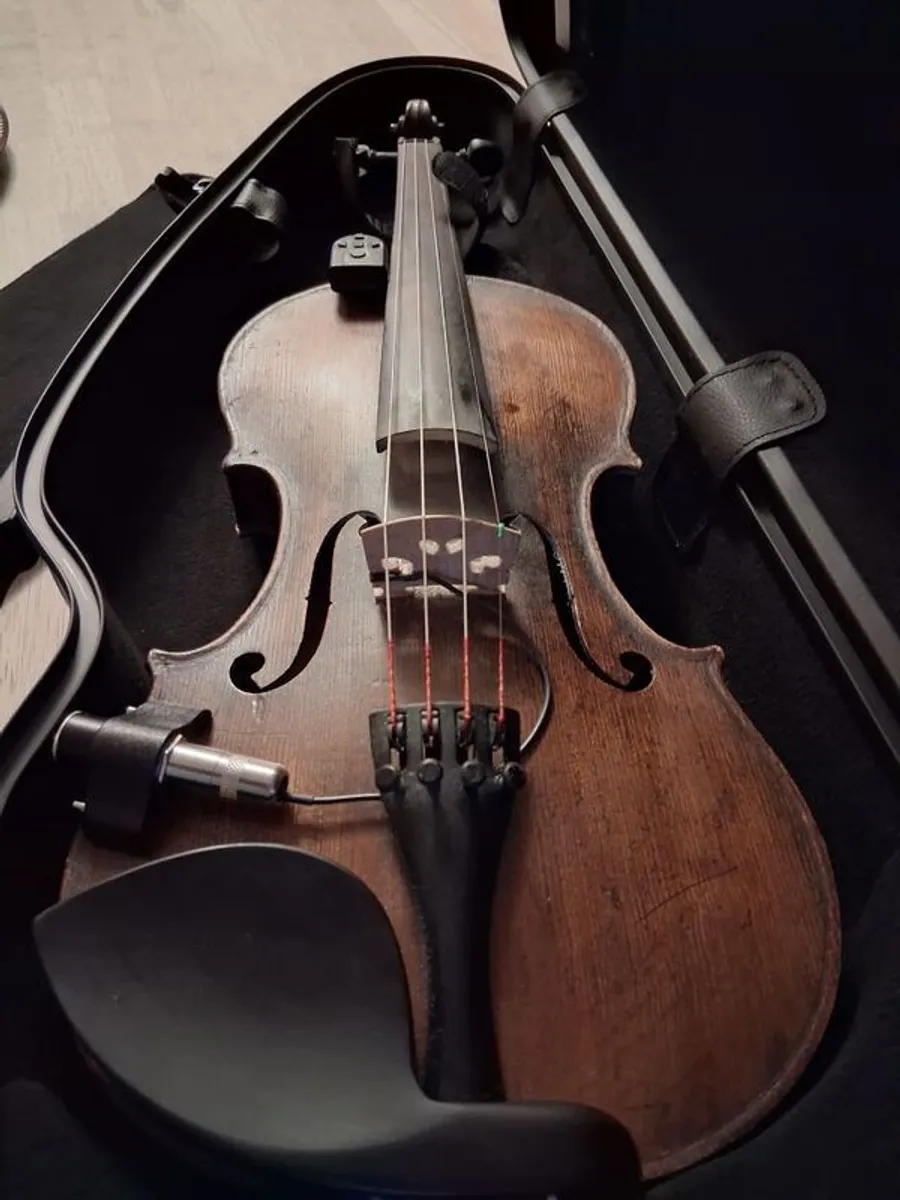 Violin - Image 1