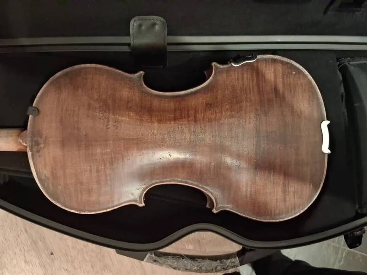 Violin - Image 4