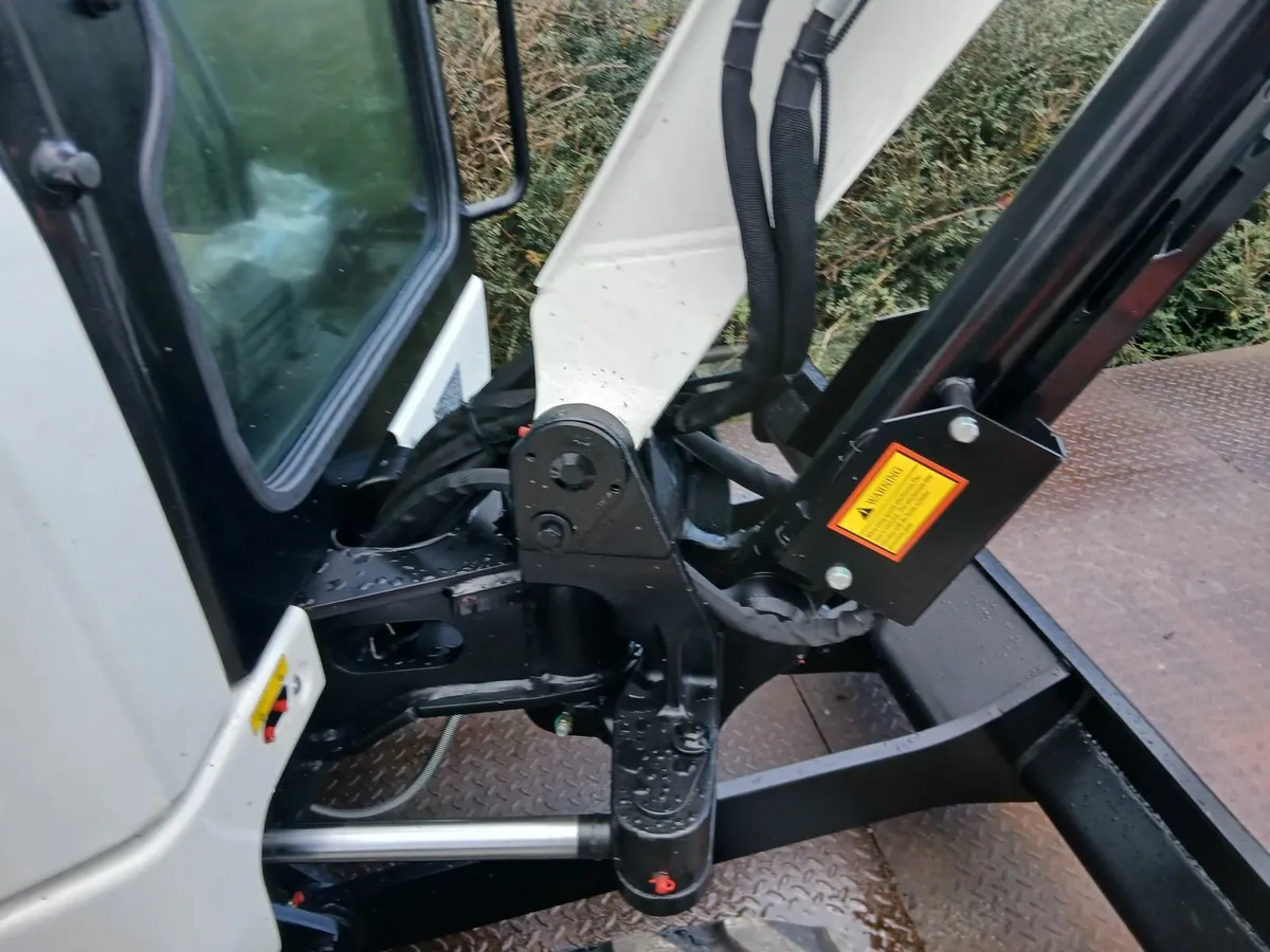 2.7ton and 2ton diggers.   Clearance sale! - Image 4