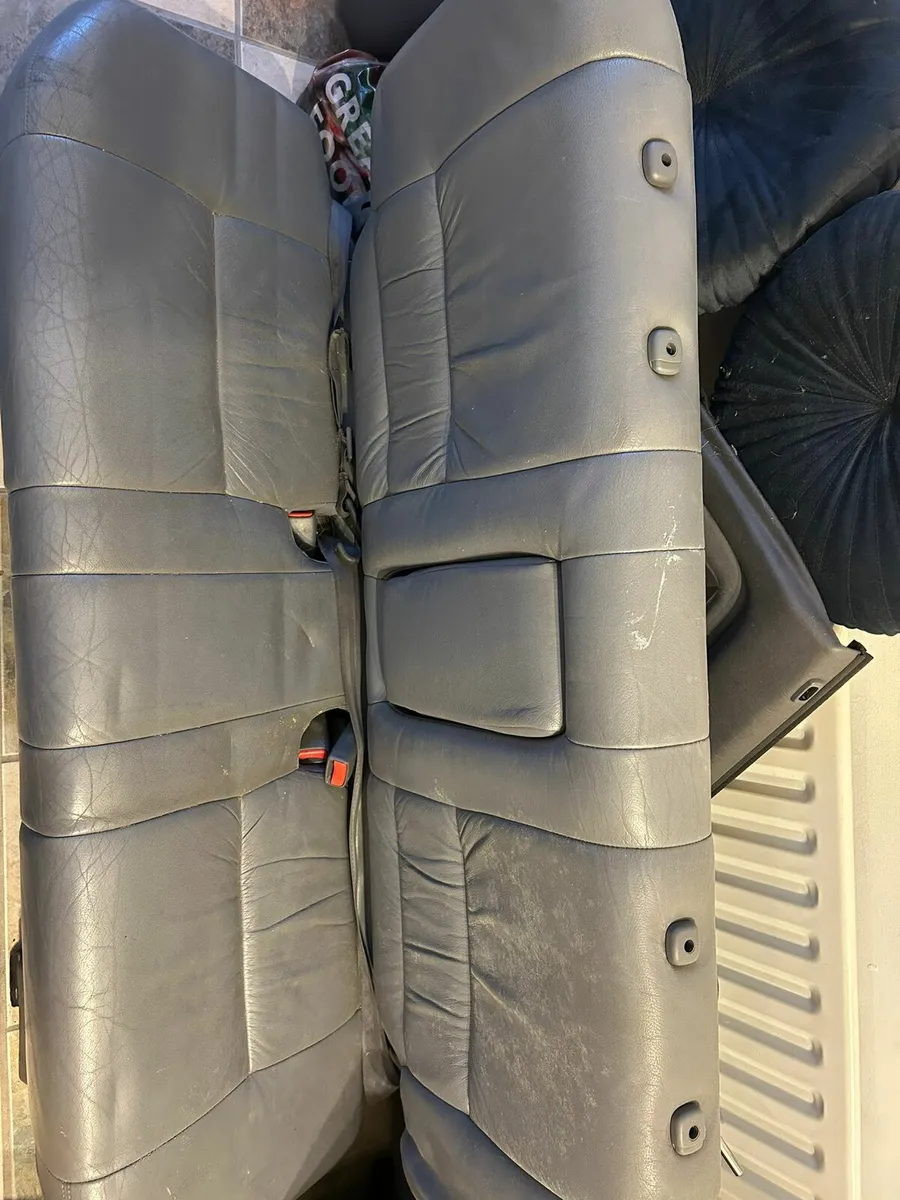 Jeep interior - Image 4