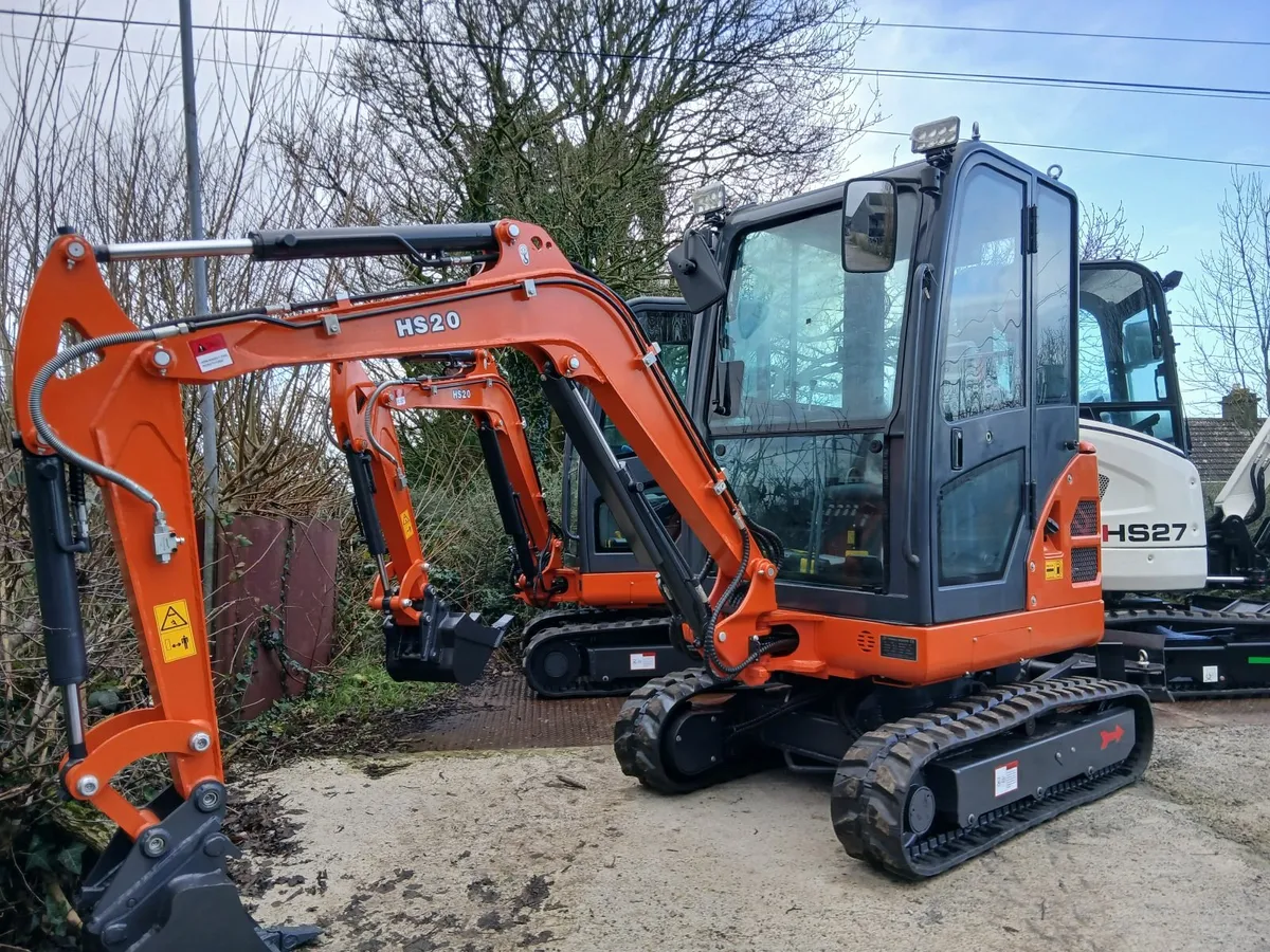 2 ton digger,  Kubota engine,  NEW!! - Image 1
