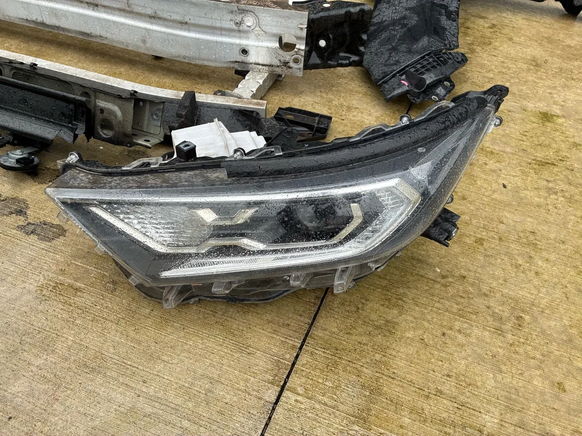 2021 Toyota RAV4 Frontal Parts - Image 4
