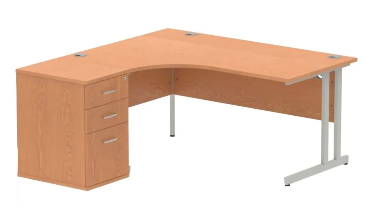 Office Desk - Image 1
