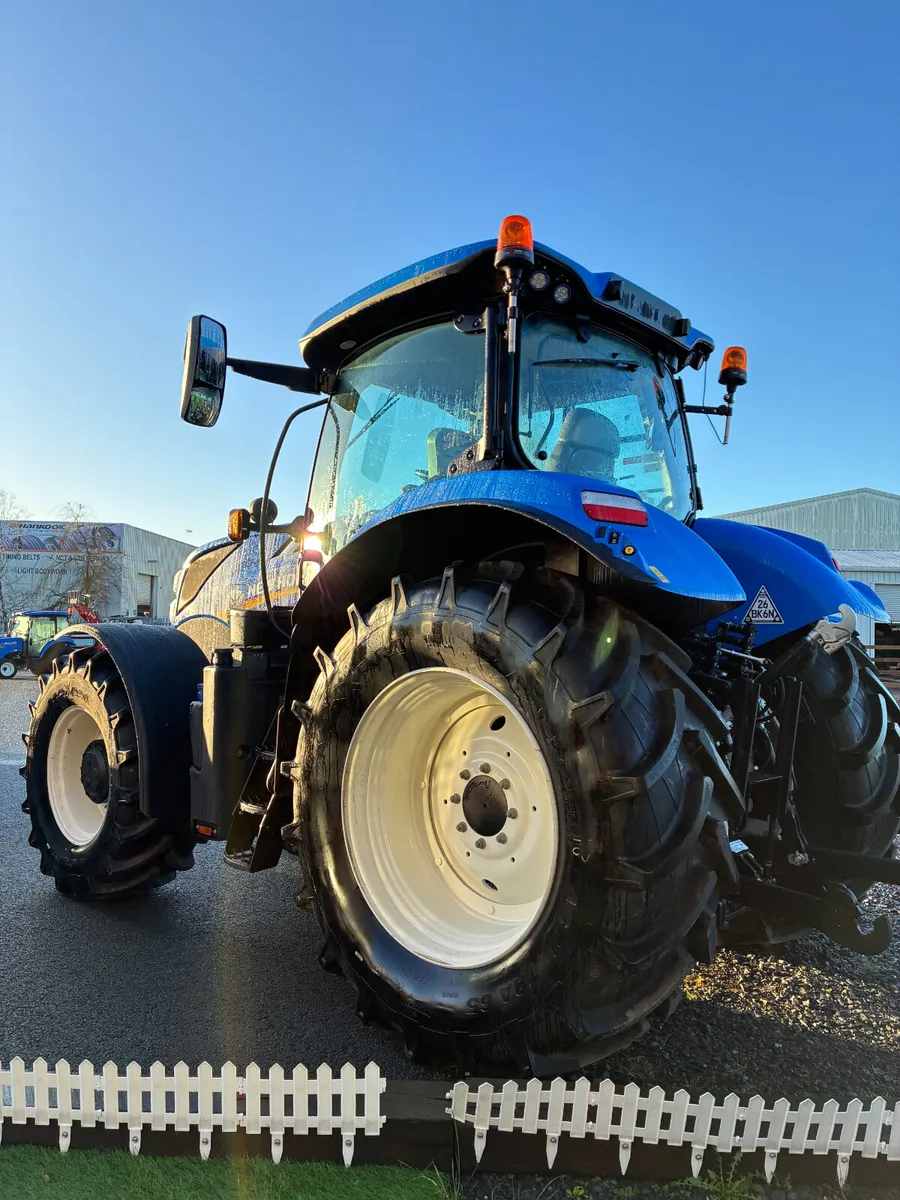New Holland T7.210 - Image 4