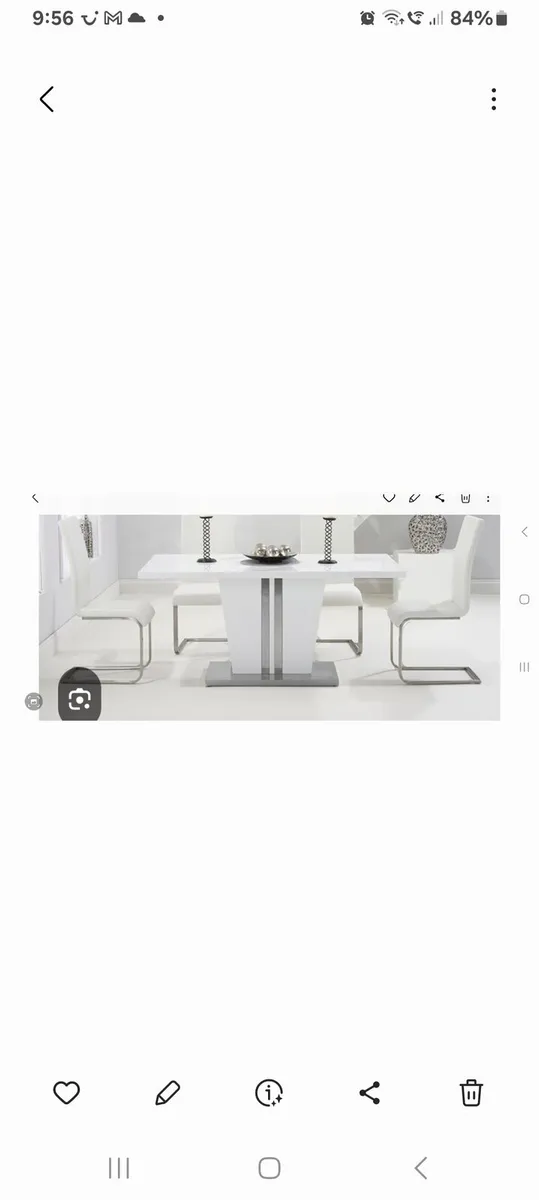 Table and chairs - Image 3