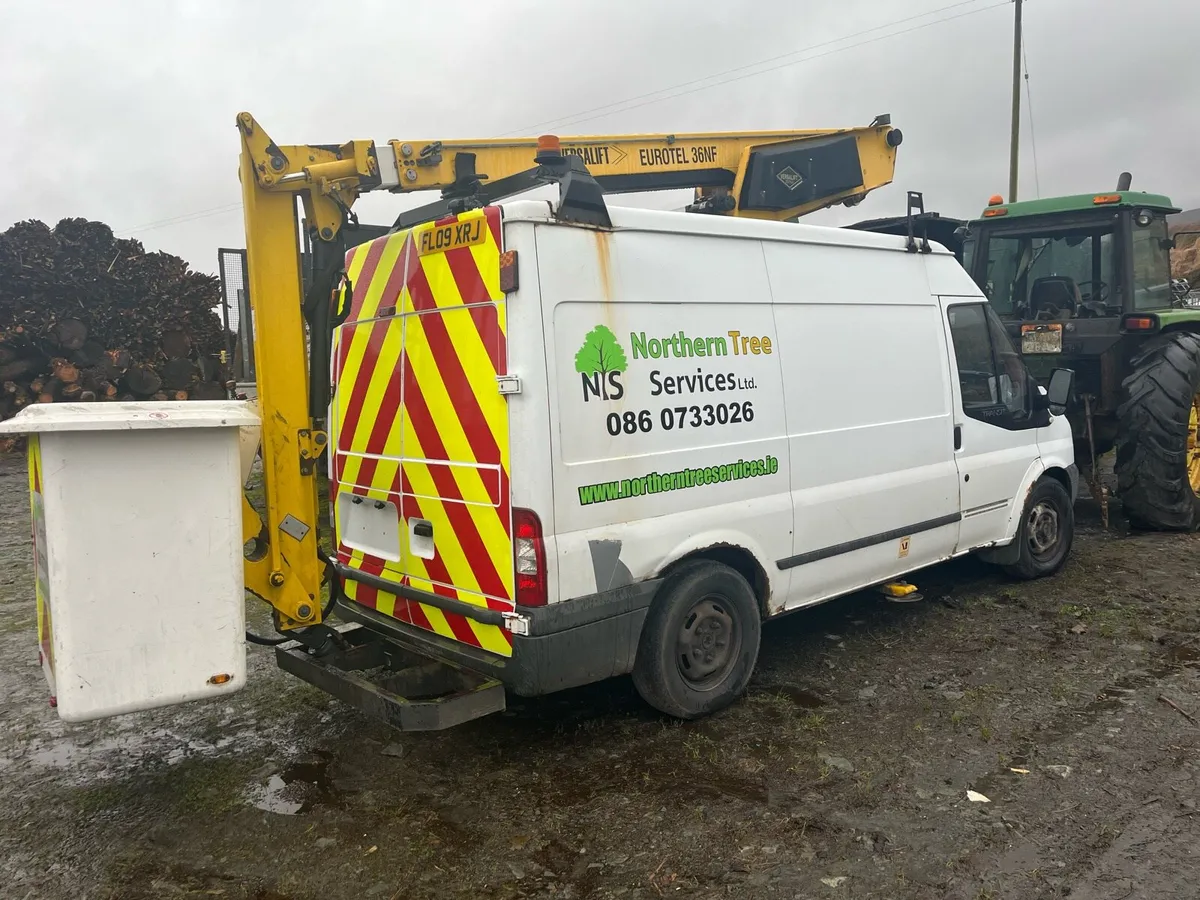 Transit cherry picker - Image 4