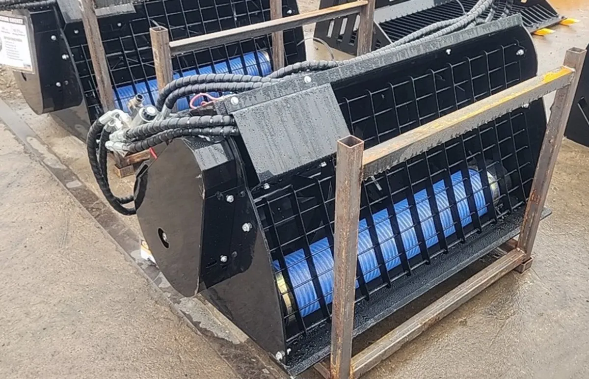 Concrete mixing bucket to suit skidsteer - Image 2