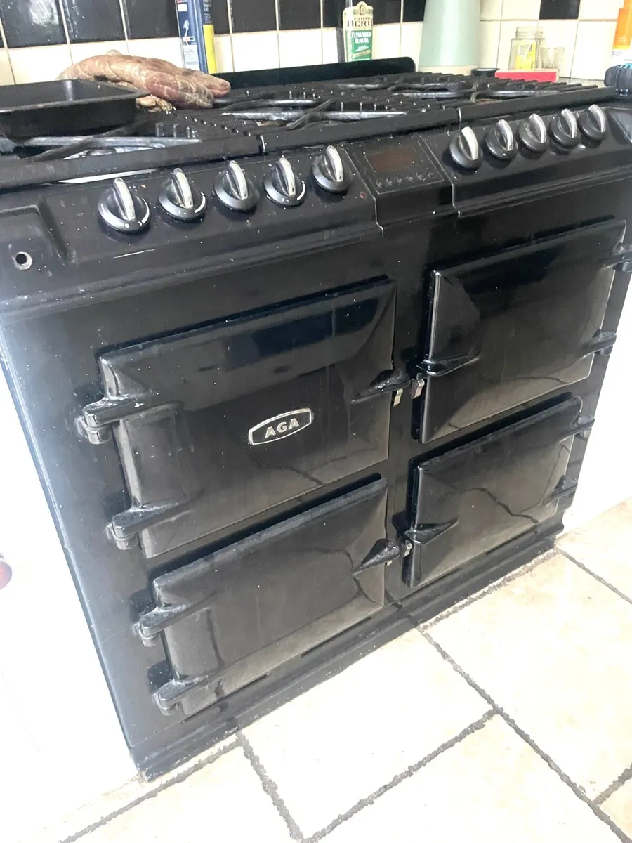 AGA Cooker  Gas rings electric ovens - Image 4
