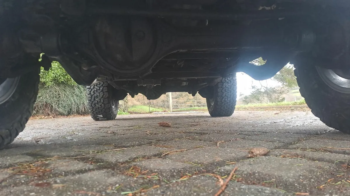 Toyota Land Cruiser 3L intercooled - Image 2