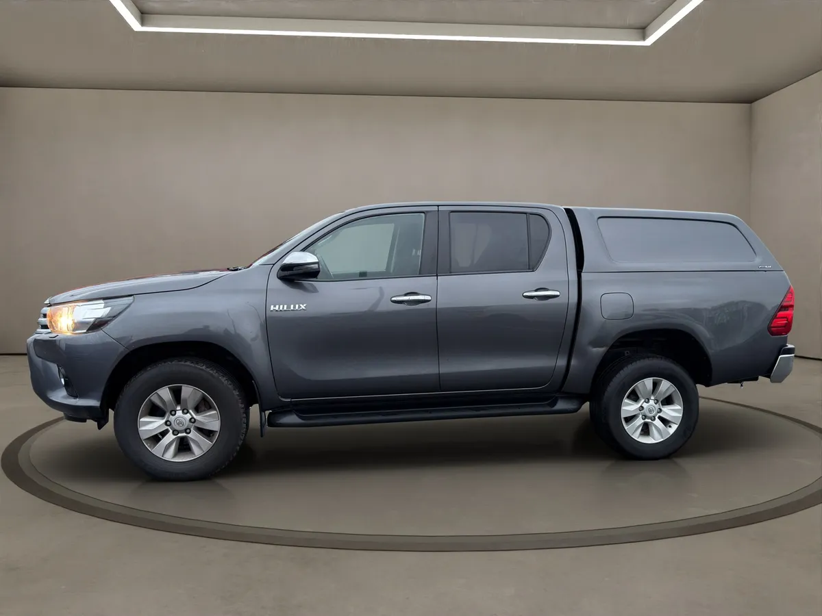 2020 Toyota Hilux - Image 2