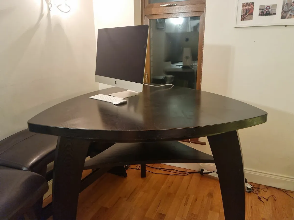 Lounge Table with Stools & Benches - Image 3