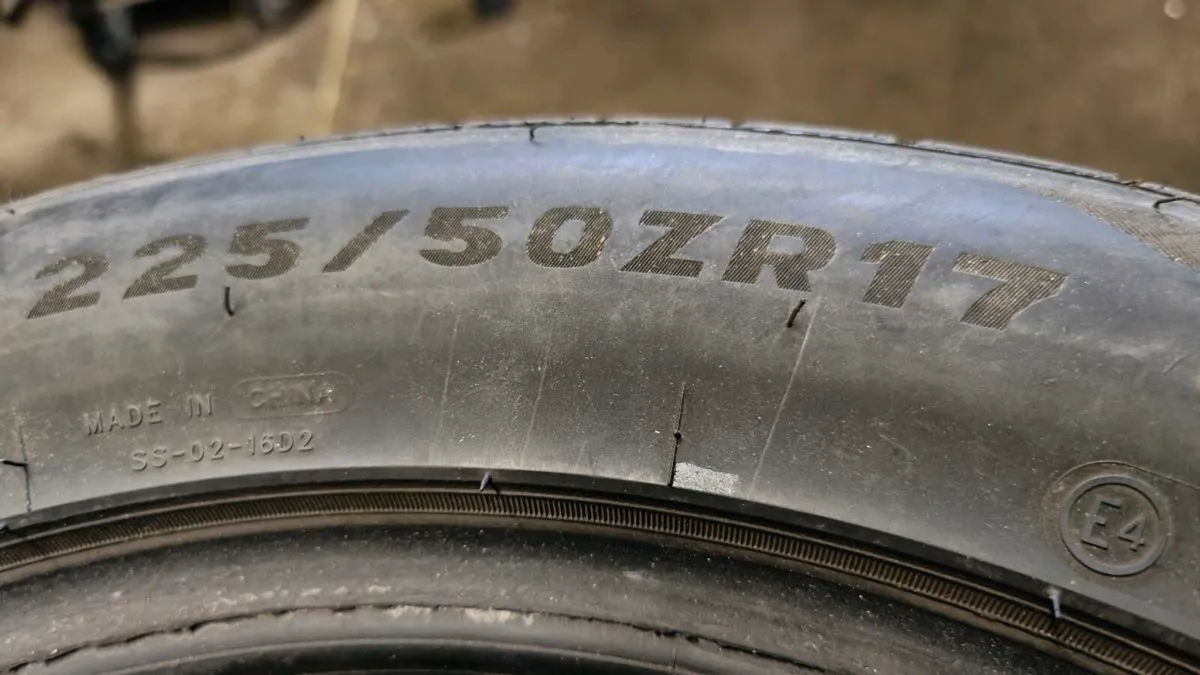 4 x Tyres 225/50 R17 - Image 1