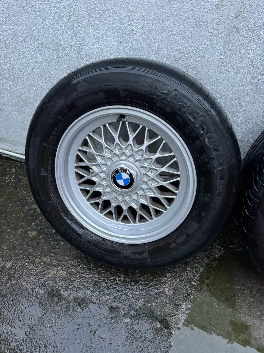 Bmw alloys with very good tires - Image 4