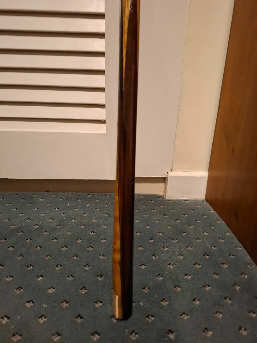 BURROUGHS & WATT SNOOKER CUE WITH HANDCRAFTED CASE - Image 2