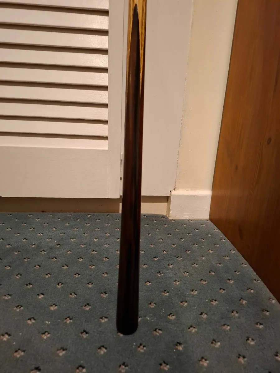 BURROUGHS & WATT SNOOKER CUE WITH HANDCRAFTED CASE - Image 3