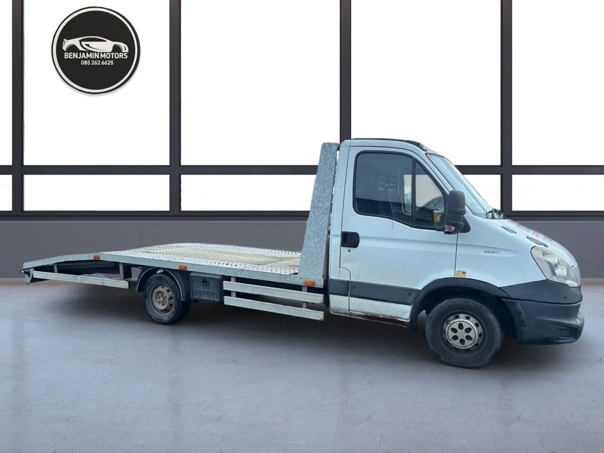 Iveco Recovery 2013 Automatic 2.3 diesel 3 seater - Image 4