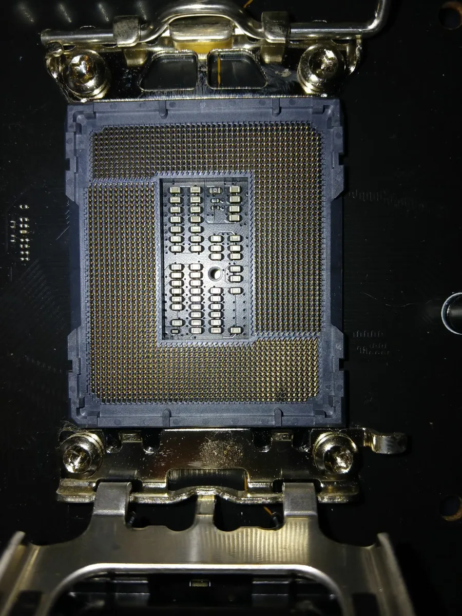 Msi Z690 Unify Motherboard - Image 4