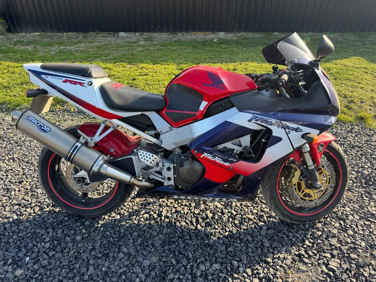 Honda Fireblade 929 CBR Motorbike - Image 1