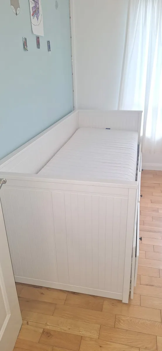 Adjustable Single/Double Bed - Image 2