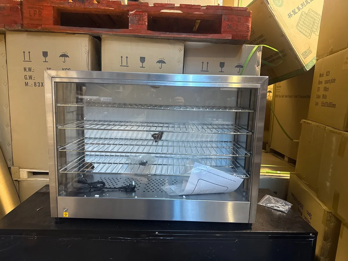 New counter top hot display 900mm