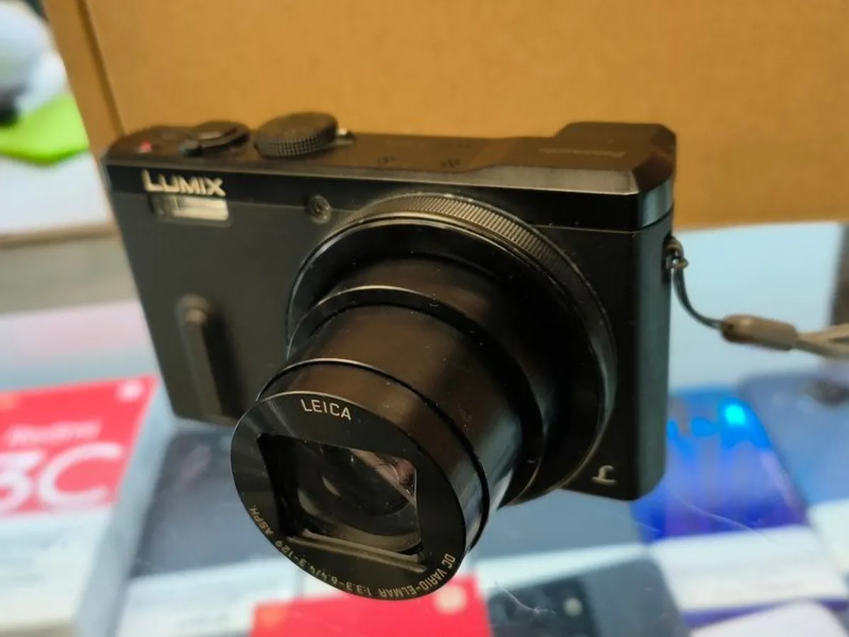 Panasonic LUMIX DMC-TZ60 / ZS40 18.0MP Compact Digital Camera with 30x Leica lense/used - Image 2
