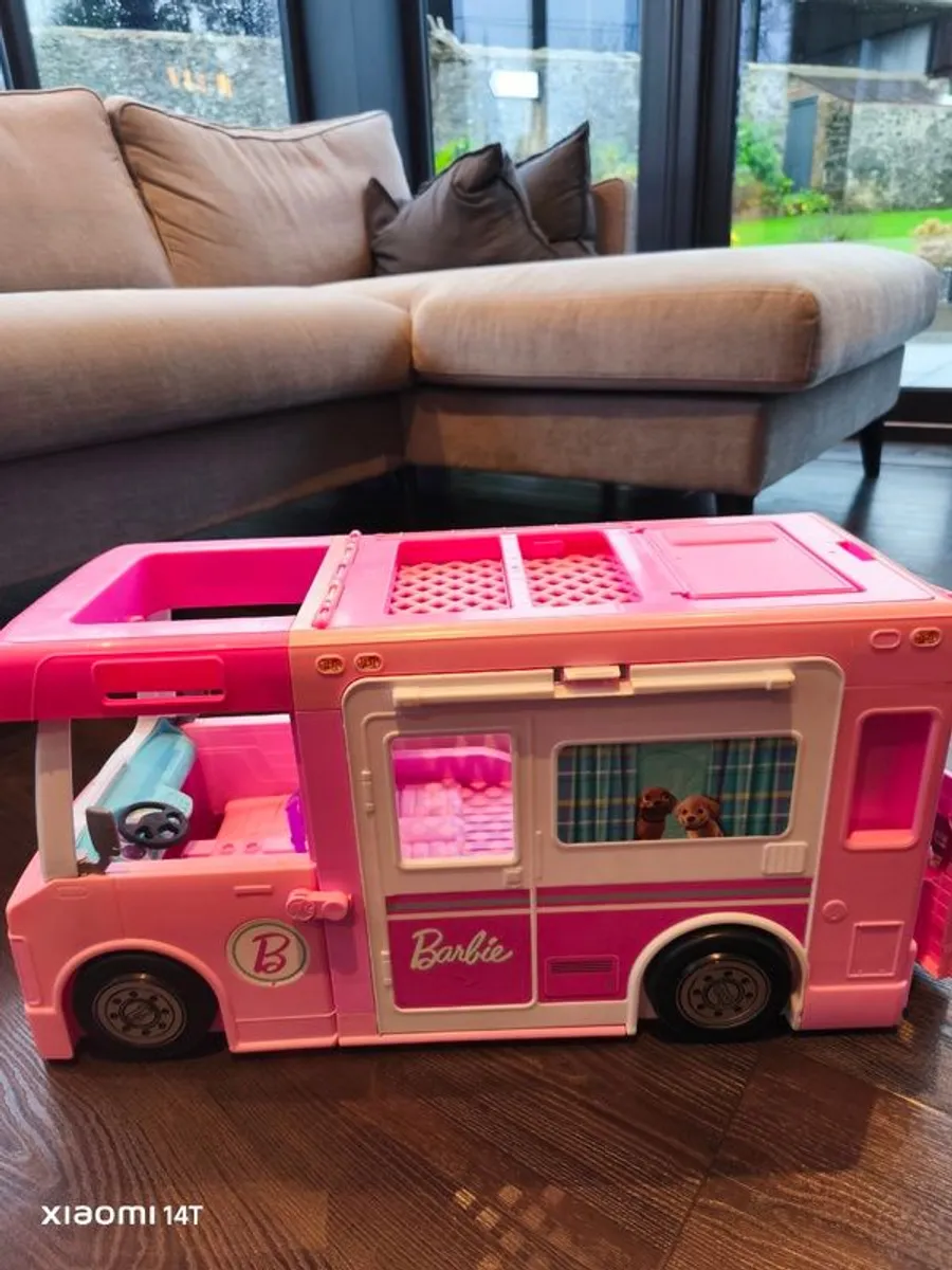 Barbie camper van - Image 1