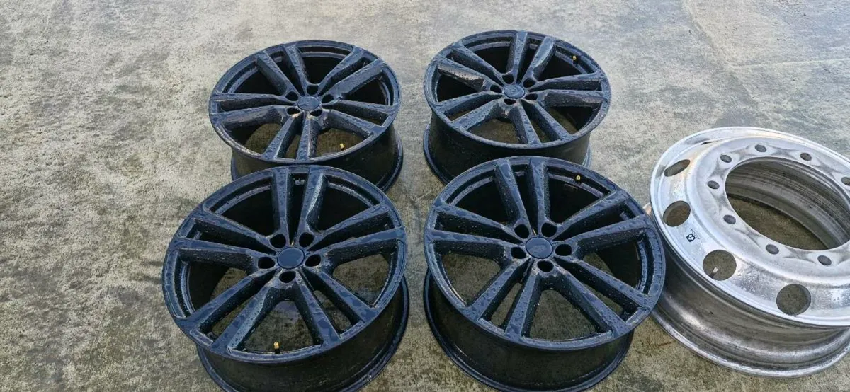 Q7 Alloys 2016+ - Image 1