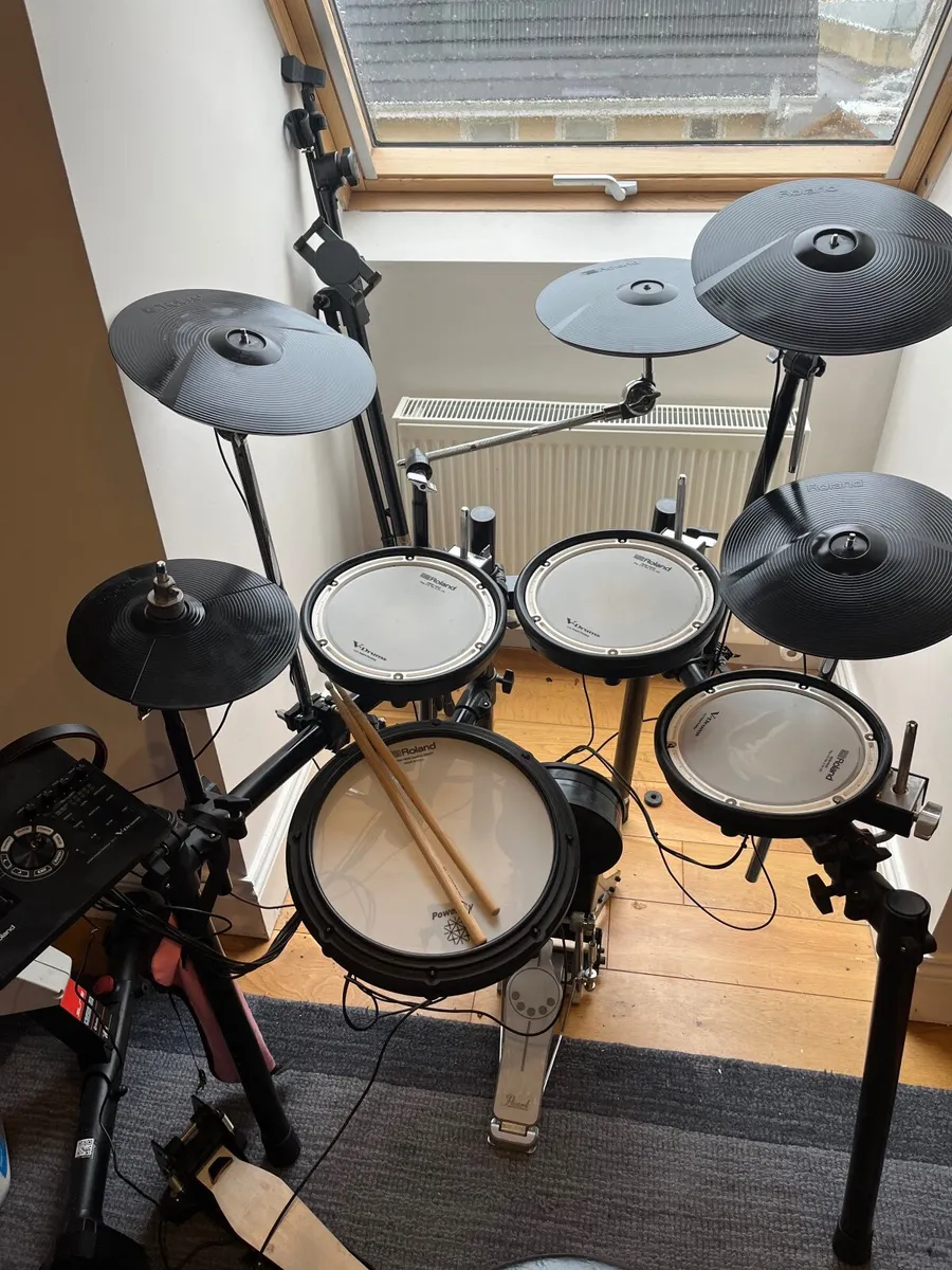 Roland TD-17 drumkit - Image 1