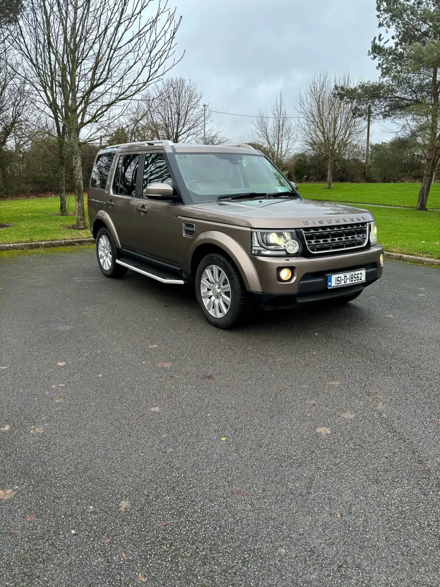 Land Rover Discovery 4 - Image 1