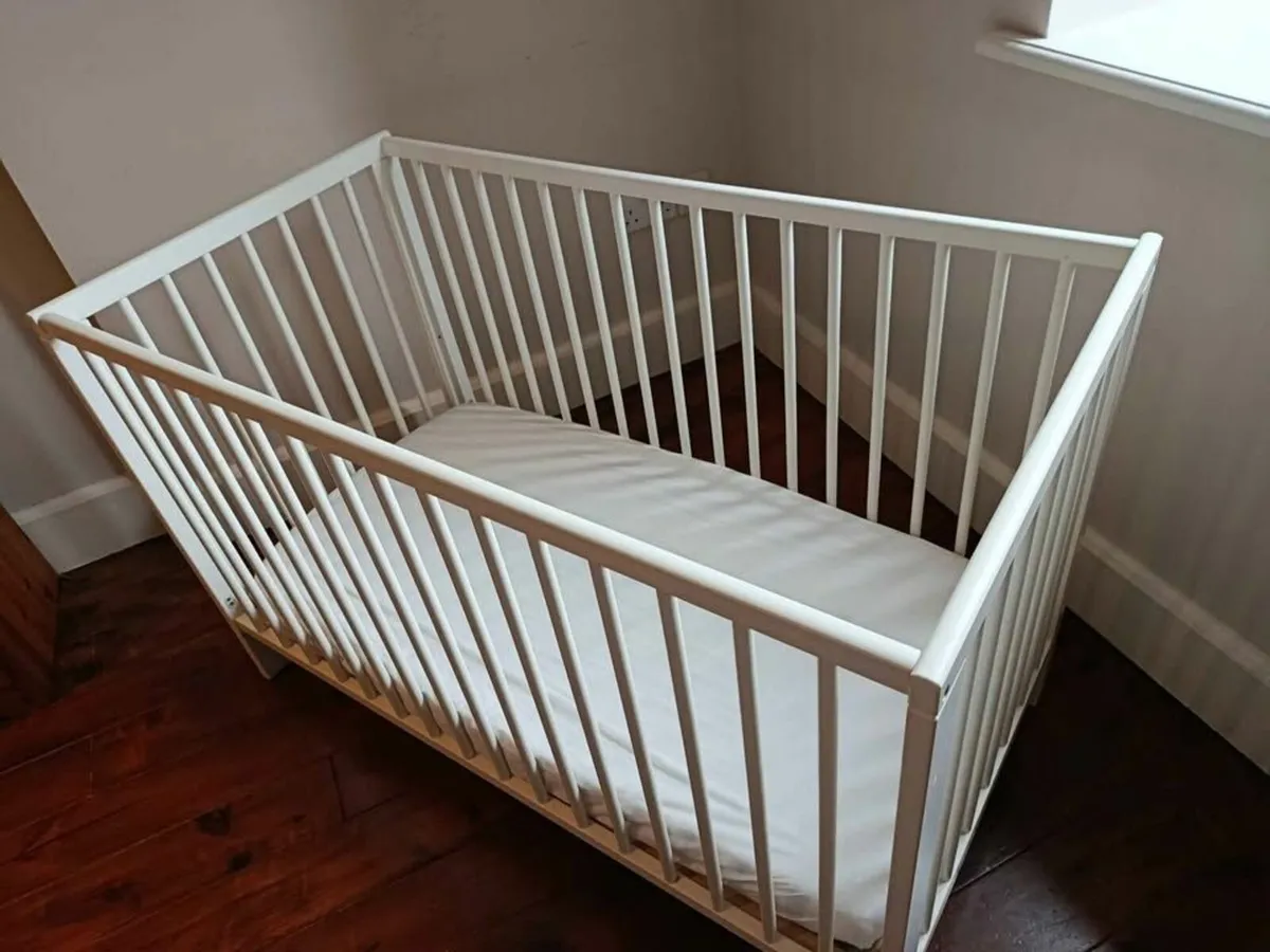 Gulliver Baby Cot - Image 3