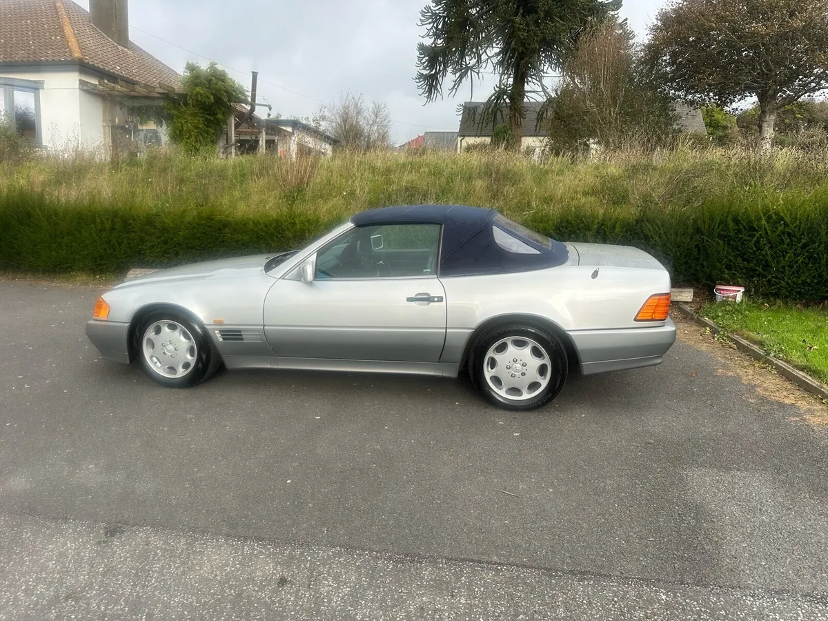 Mercedes 280 SL - Image 2