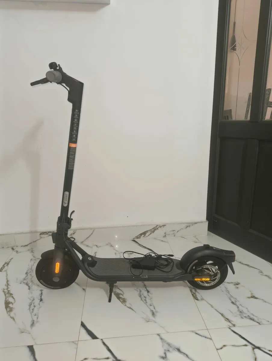 Electric scooter - Image 3