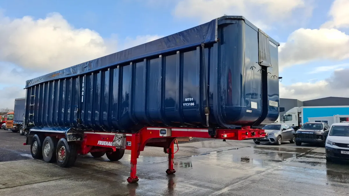 2008 Fruehauf Tipping Trailer, 75 Cubic Yards. - Image 1