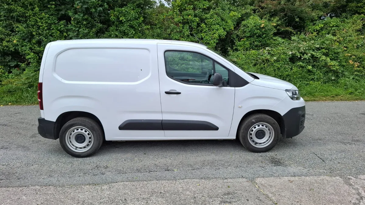 2023 Citroen Berlingo - Image 4