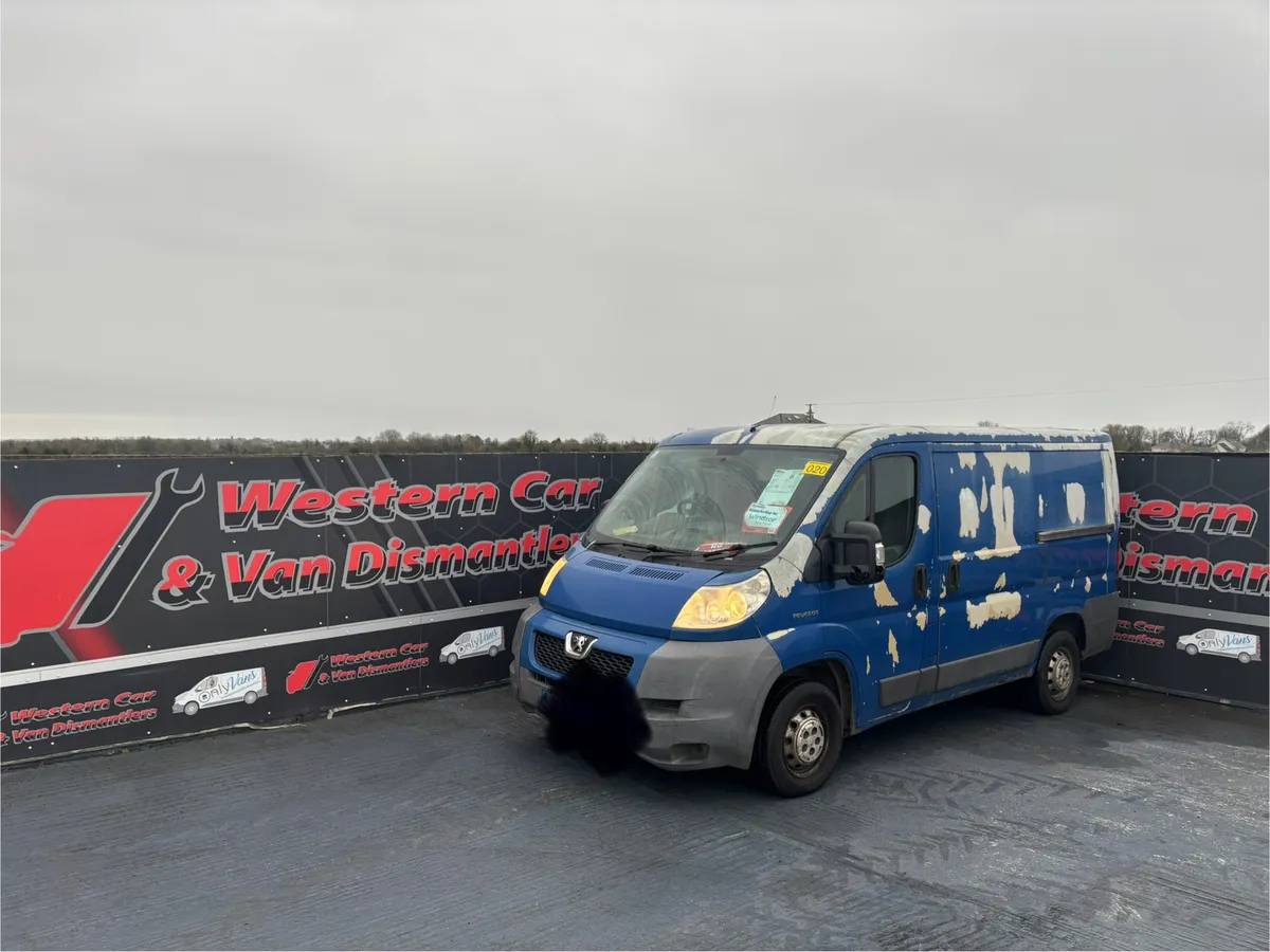 2010 Peugeot boxer 2.2 fwd for dismantling