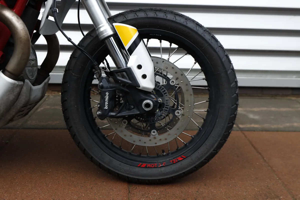 MOTO-GUZZI V85TT - Image 4