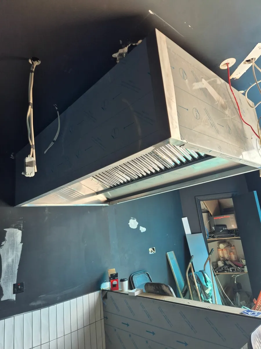 Stainless steel kitchens. Chip dumps . Tables . - Image 1