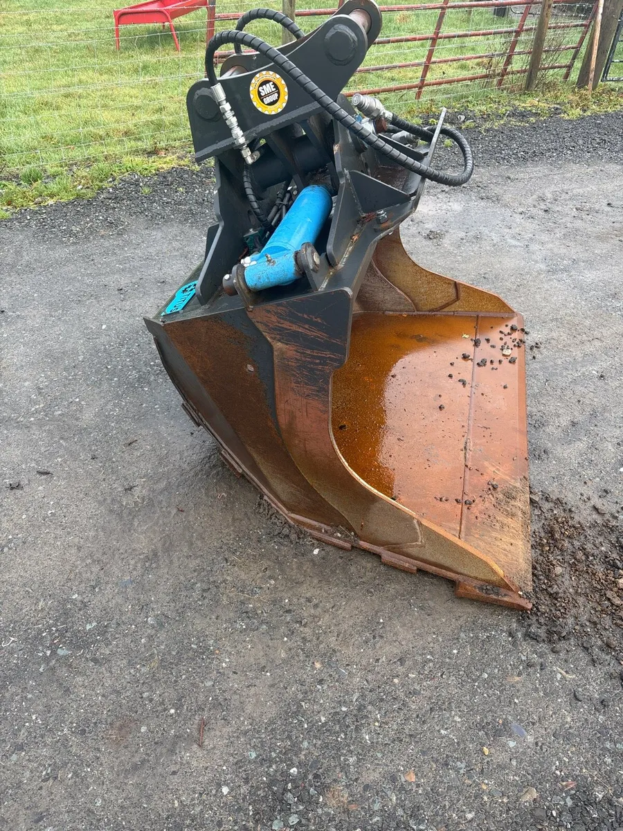 Titus tilt bucket - Image 1